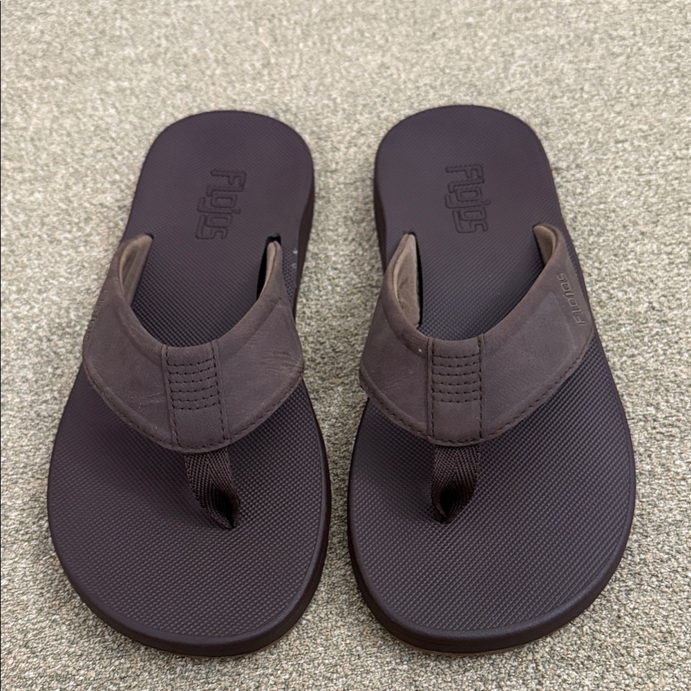 Flojos Men's Dark Brown Flip-Flops Size 8